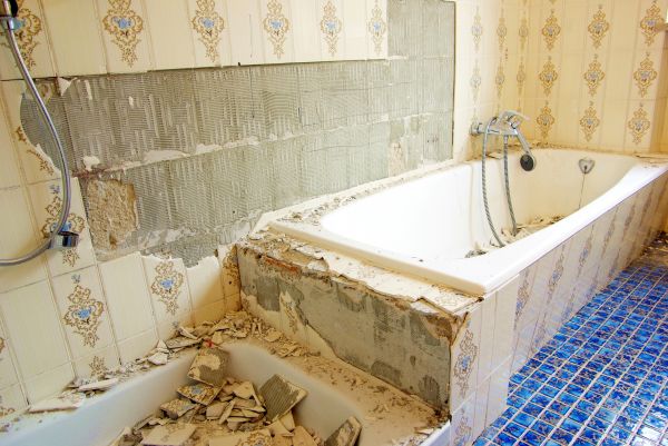 Bathtub Demolition in Windsor
